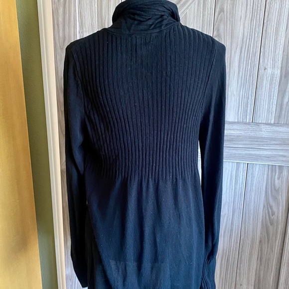 H&M Women's black sweater - Picture 4 of 5